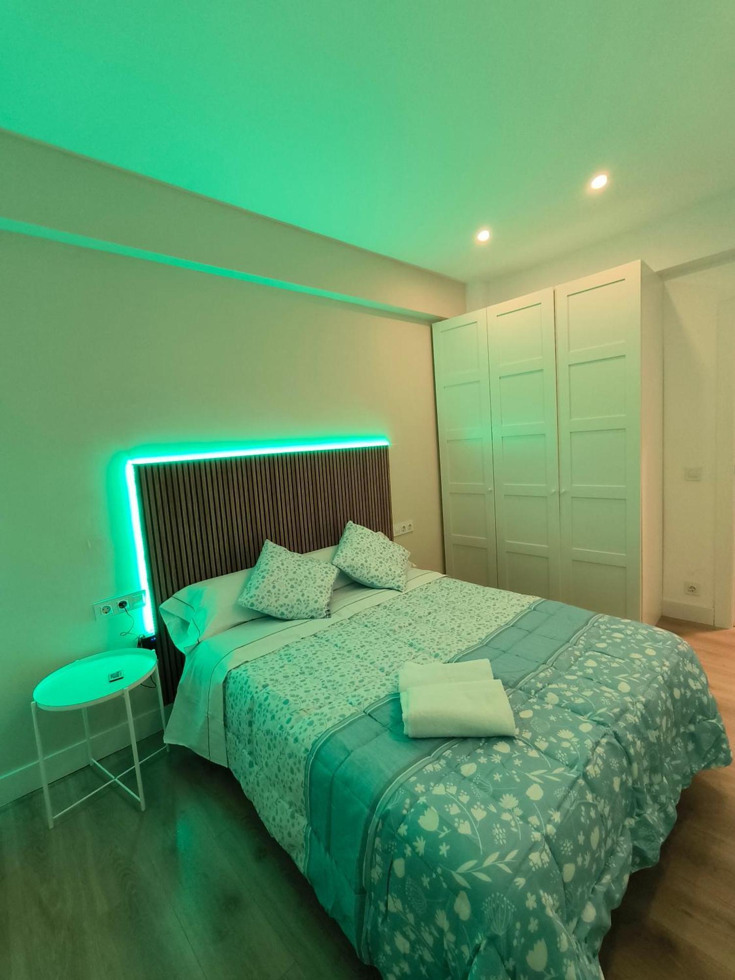 18 Habitacion En Vivienda Centrica Bilbao Bilik gambar