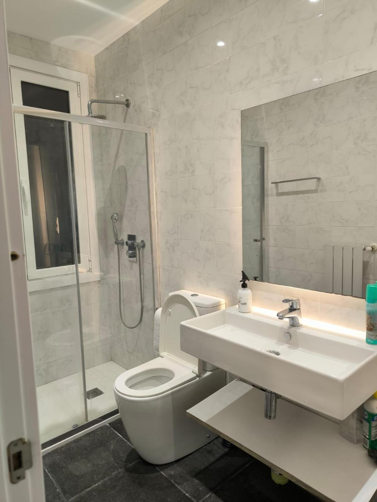 18 Habitacion En Vivienda Centrica Bilbao Luaran gambar